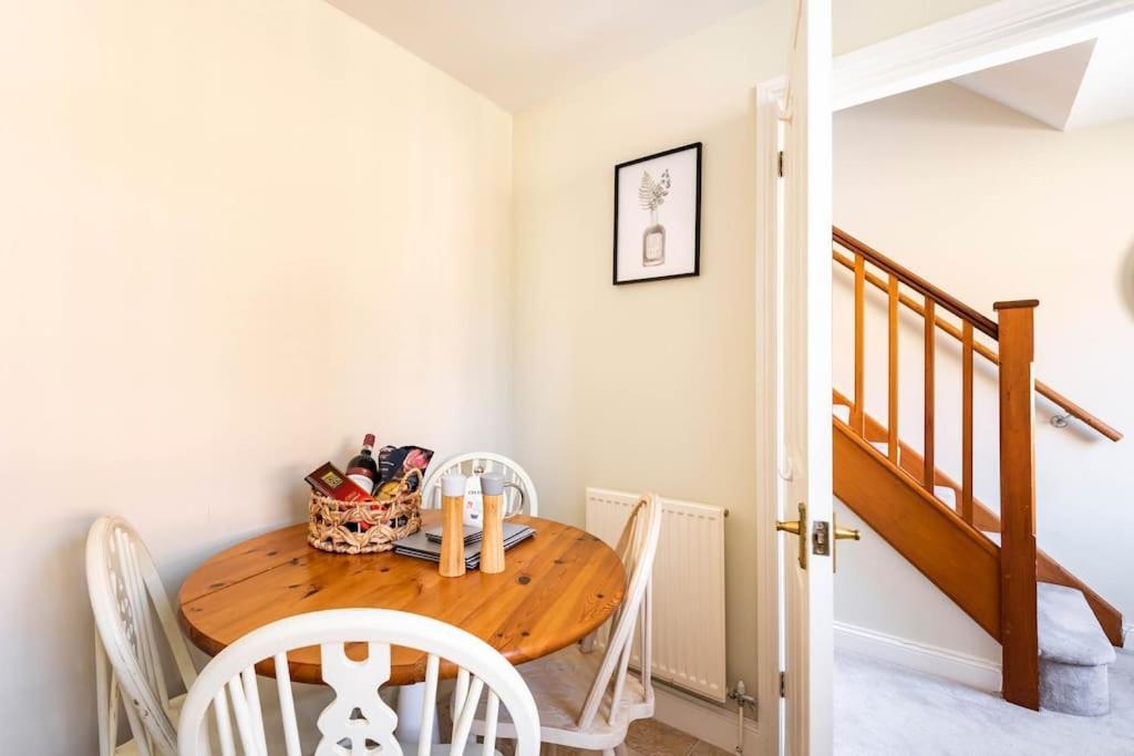 Central Village Cottage, The Corders Moreton-in-Marsh Bagian luar foto